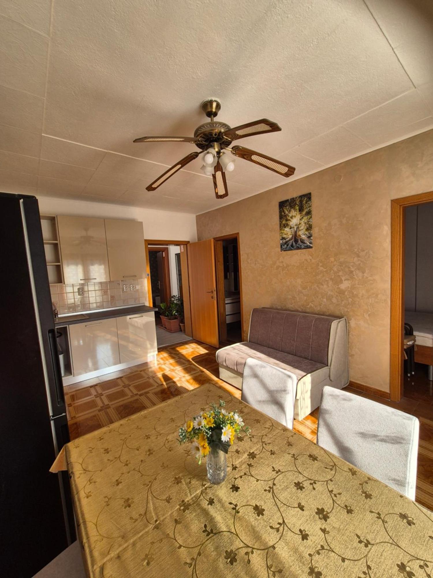 Apartmens Spiko 2 Hotel Хвар Екстериор снимка